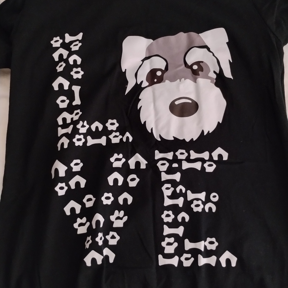 Graphic Black T-Shirt with shnauzer lover Design, like new, in cotton 💯 unisex